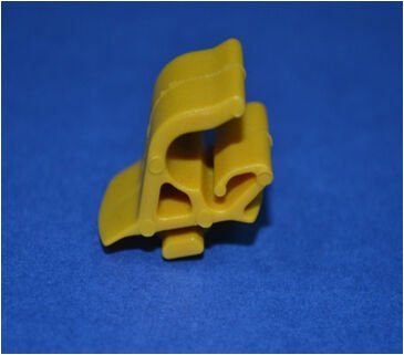 MOTOR KAPUT TEL DAYAMA PLASTİĞİ LINEA | OEM:51820306