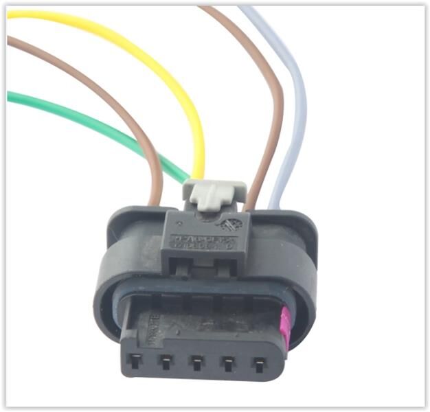 x PUNTO EVO ARKA STOP VE VOLKSWAGEN SENSÖR SOKETİ