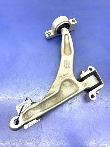 ROTİLLİ SALINCAK ÖN SAĞ ALT VOLVO S60 2019- VOLVO S60 2019- | OEM:32269628