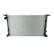 RADYATÖR AUDI C7 2.5 | OEM:8K0121251H