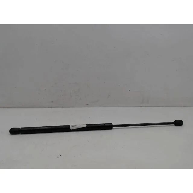 BAGAJ AMÖRTİSÖRÜ NISSAN ALMERA I 07.1995 - 07.2000 | OEM:90450BM425