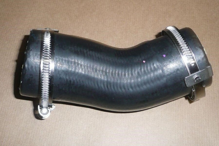 TURBO HORTUMU 207-208 II-2008-308-3008-4008-508-5008-PARTNER-C3 II-C4 II-C5 III-BERLINGO-DS3-D4 1.4-1.6 HDI KELEPÇELİ | OEM:0382.NL